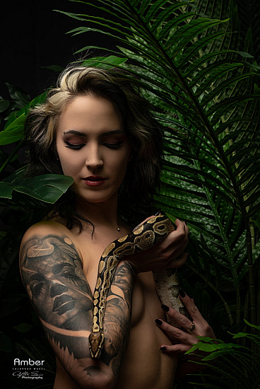 Amber M. (Snake Shoot)